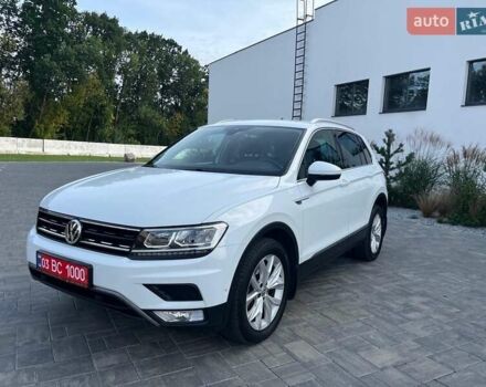 Білий Фольксваген Тігуан, об'ємом двигуна 2 л та пробігом 248 тис. км за 21500 $, фото 4 на Automoto.ua