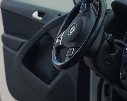 Білий Фольксваген Тігуан, об'ємом двигуна 1.98 л та пробігом 105 тис. км за 12800 $, фото 12 на Automoto.ua