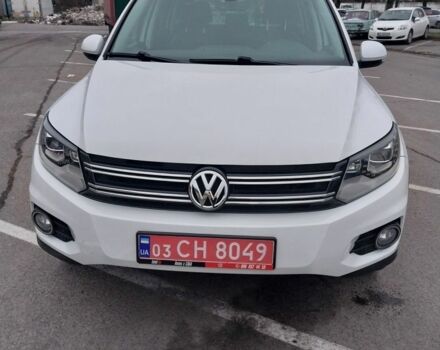 Белый Фольксваген Тигуан, объемом двигателя 2 л и пробегом 138 тыс. км за 12700 $, фото 4 на Automoto.ua