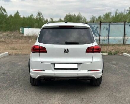 Белый Фольксваген Тигуан, объемом двигателя 2 л и пробегом 83 тыс. км за 9100 $, фото 6 на Automoto.ua