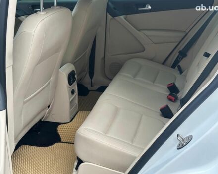 Білий Фольксваген Тігуан, об'ємом двигуна 2 л та пробігом 156 тис. км за 14990 $, фото 13 на Automoto.ua