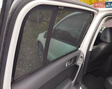 Белый Фольксваген Тигуан, объемом двигателя 2 л и пробегом 195 тыс. км за 13500 $, фото 21 на Automoto.ua