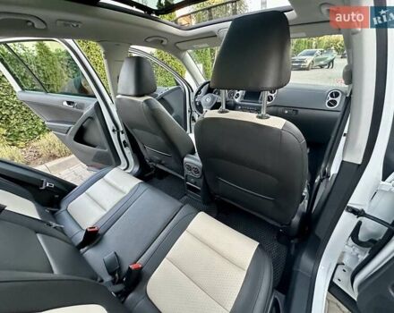 Білий Фольксваген Тігуан, об'ємом двигуна 1.98 л та пробігом 150 тис. км за 13999 $, фото 18 на Automoto.ua