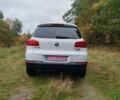 Білий Фольксваген Тігуан, об'ємом двигуна 2 л та пробігом 140 тис. км за 12200 $, фото 1 на Automoto.ua