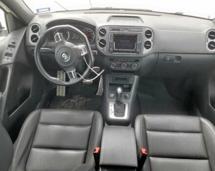 Білий Фольксваген Тігуан, об'ємом двигуна 0 л та пробігом 61 тис. км за 2000 $, фото 6 на Automoto.ua