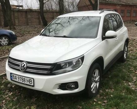 Білий Фольксваген Тігуан, об'ємом двигуна 1.98 л та пробігом 122 тис. км за 15000 $, фото 1 на Automoto.ua