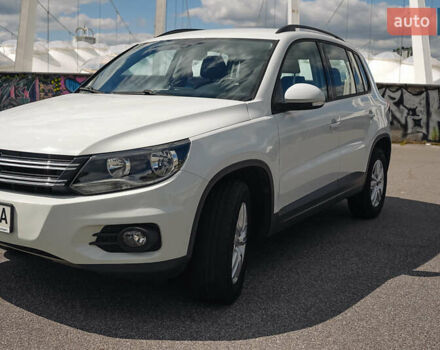 Білий Фольксваген Тігуан, об'ємом двигуна 1.98 л та пробігом 105 тис. км за 12800 $, фото 6 на Automoto.ua