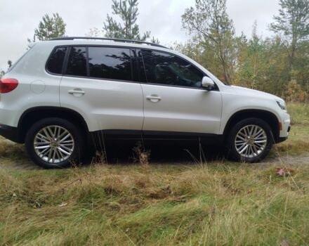 Білий Фольксваген Тігуан, об'ємом двигуна 2 л та пробігом 140 тис. км за 12200 $, фото 6 на Automoto.ua