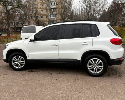 Белый Фольксваген Тигуан, объемом двигателя 2 л и пробегом 130 тыс. км за 12700 $, фото 7 на Automoto.ua