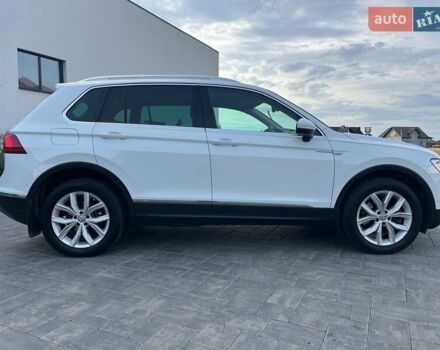 Білий Фольксваген Тігуан, об'ємом двигуна 2 л та пробігом 248 тис. км за 21500 $, фото 11 на Automoto.ua