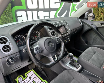 Білий Фольксваген Тігуан, об'ємом двигуна 1.4 л та пробігом 110 тис. км за 14000 $, фото 26 на Automoto.ua