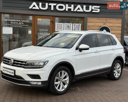 Белый Фольксваген Тигуан, объемом двигателя 1.97 л и пробегом 58 тыс. км за 27999 $, фото 2 на Automoto.ua