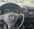 Білий Фольксваген Тігуан, об'ємом двигуна 2 л та пробігом 128 тис. км за 13800 $, фото 7 на Automoto.ua