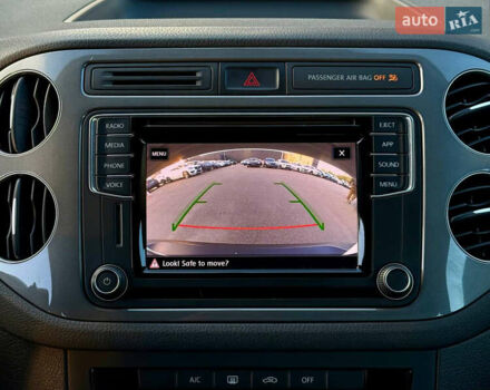 Білий Фольксваген Тігуан, об'ємом двигуна 2 л та пробігом 137 тис. км за 13800 $, фото 31 на Automoto.ua