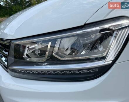 Белый Фольксваген Тигуан, объемом двигателя 2 л и пробегом 248 тыс. км за 22200 $, фото 25 на Automoto.ua