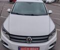 Белый Фольксваген Тигуан, объемом двигателя 2 л и пробегом 138 тыс. км за 12700 $, фото 1 на Automoto.ua
