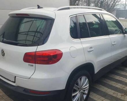 Білий Фольксваген Тігуан, об'ємом двигуна 2 л та пробігом 117 тис. км за 8700 $, фото 3 на Automoto.ua