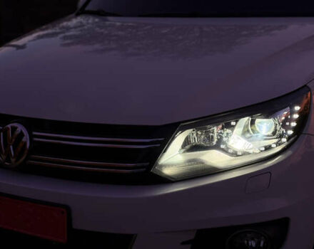 Білий Фольксваген Тігуан, об'ємом двигуна 1.97 л та пробігом 116 тис. км за 15600 $, фото 6 на Automoto.ua