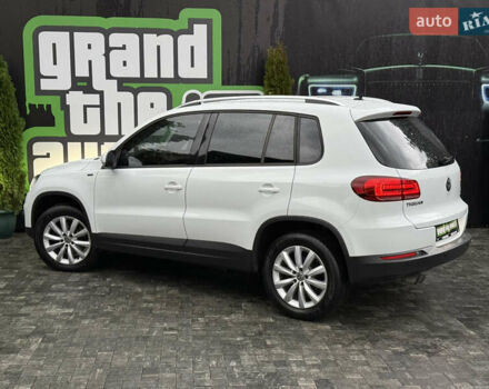 Білий Фольксваген Тігуан, об'ємом двигуна 1.4 л та пробігом 110 тис. км за 14000 $, фото 48 на Automoto.ua