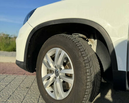 Білий Фольксваген Тігуан, об'ємом двигуна 1.98 л та пробігом 218 тис. км за 13400 $, фото 6 на Automoto.ua