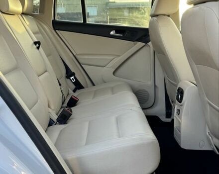 Белый Фольксваген Тигуан, объемом двигателя 2 л и пробегом 132 тыс. км за 13900 $, фото 18 на Automoto.ua