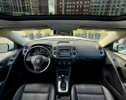 Білий Фольксваген Тігуан, об'ємом двигуна 2 л та пробігом 156 тис. км за 15500 $, фото 18 на Automoto.ua