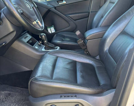 Білий Фольксваген Тігуан, об'ємом двигуна 1.98 л та пробігом 164 тис. км за 15500 $, фото 13 на Automoto.ua