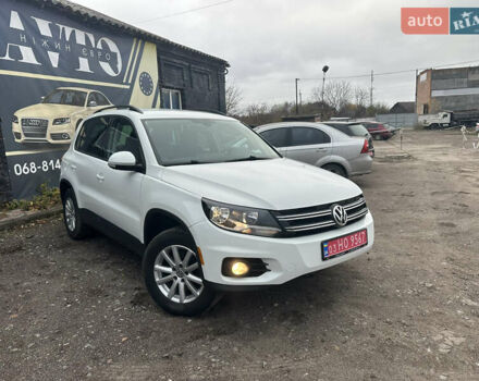 Білий Фольксваген Тігуан, об'ємом двигуна 2 л та пробігом 191 тис. км за 13500 $, фото 2 на Automoto.ua