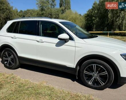 Білий Фольксваген Тігуан, об'ємом двигуна 2 л та пробігом 270 тис. км за 23000 $, фото 17 на Automoto.ua