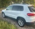 Білий Фольксваген Тігуан, об'ємом двигуна 1.98 л та пробігом 82 тис. км за 17000 $, фото 5 на Automoto.ua