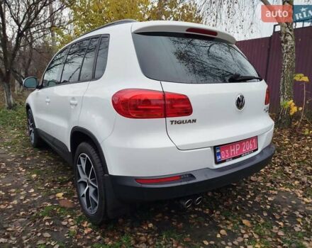 Белый Фольксваген Тигуан, объемом двигателя 2 л и пробегом 195 тыс. км за 13500 $, фото 9 на Automoto.ua