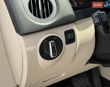 Білий Фольксваген Тігуан, об'ємом двигуна 1.98 л та пробігом 156 тис. км за 15499 $, фото 23 на Automoto.ua