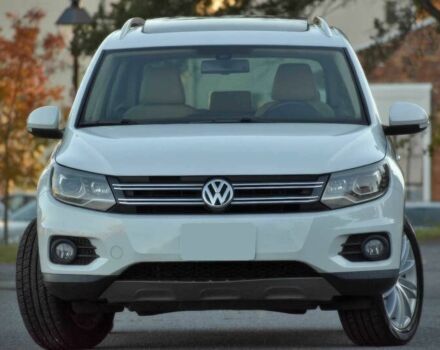 Білий Фольксваген Тігуан, об'ємом двигуна 2 л та пробігом 75 тис. км за 6000 $, фото 1 на Automoto.ua
