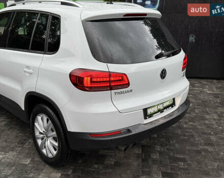 Білий Фольксваген Тігуан, об'ємом двигуна 1.4 л та пробігом 110 тис. км за 14000 $, фото 50 на Automoto.ua