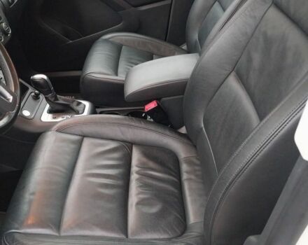 Белый Фольксваген Тигуан, объемом двигателя 2 л и пробегом 138 тыс. км за 12700 $, фото 11 на Automoto.ua