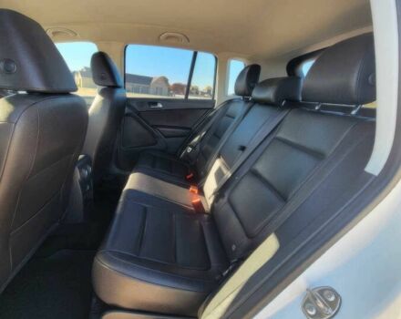 Белый Фольксваген Тигуан, объемом двигателя 2 л и пробегом 79 тыс. км за 6000 $, фото 9 на Automoto.ua