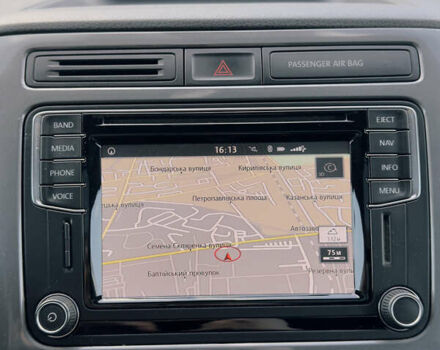 Білий Фольксваген Тігуан, об'ємом двигуна 2 л та пробігом 68 тис. км за 16500 $, фото 19 на Automoto.ua