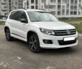 Белый Фольксваген Тигуан, объемом двигателя 2 л и пробегом 83 тыс. км за 9100 $, фото 1 на Automoto.ua