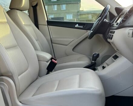 Белый Фольксваген Тигуан, объемом двигателя 2 л и пробегом 132 тыс. км за 13900 $, фото 19 на Automoto.ua