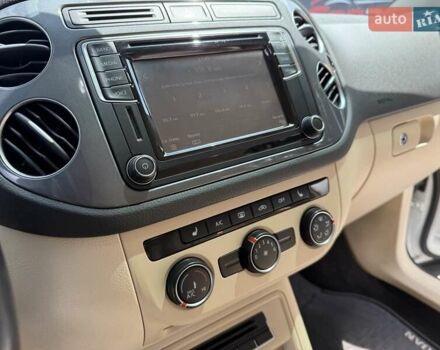 Білий Фольксваген Тігуан, об'ємом двигуна 1.98 л та пробігом 156 тис. км за 15499 $, фото 21 на Automoto.ua