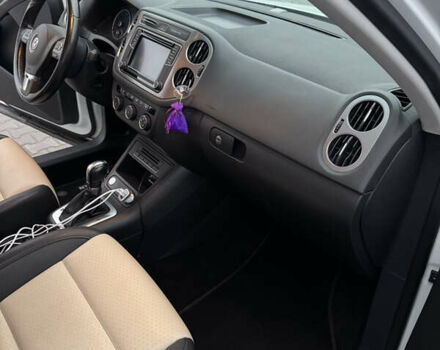 Білий Фольксваген Тігуан, об'ємом двигуна 1.98 л та пробігом 90 тис. км за 16500 $, фото 15 на Automoto.ua