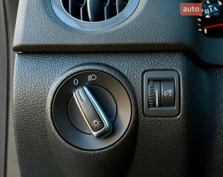 Білий Фольксваген Тігуан, об'ємом двигуна 2 л та пробігом 137 тис. км за 13800 $, фото 23 на Automoto.ua