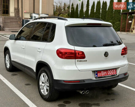 Белый Фольксваген Тигуан, объемом двигателя 2 л и пробегом 228 тыс. км за 12999 $, фото 9 на Automoto.ua