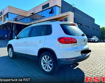 Белый Фольксваген Тигуан, объемом двигателя 2 л и пробегом 150 тыс. км за 12500 $, фото 10 на Automoto.ua
