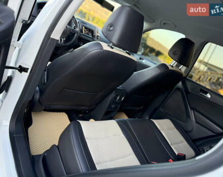 Белый Фольксваген Тигуан, объемом двигателя 1.98 л и пробегом 118 тыс. км за 11750 $, фото 45 на Automoto.ua