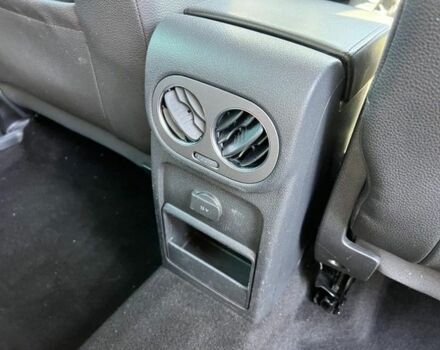 Белый Фольксваген Тигуан, объемом двигателя 2 л и пробегом 200 тыс. км за 14000 $, фото 13 на Automoto.ua