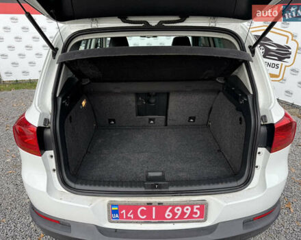 Белый Фольксваген Тигуан, объемом двигателя 2 л и пробегом 186 тыс. км за 12900 $, фото 6 на Automoto.ua