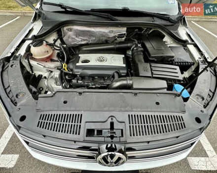 Белый Фольксваген Тигуан, объемом двигателя 2 л и пробегом 228 тыс. км за 12999 $, фото 49 на Automoto.ua