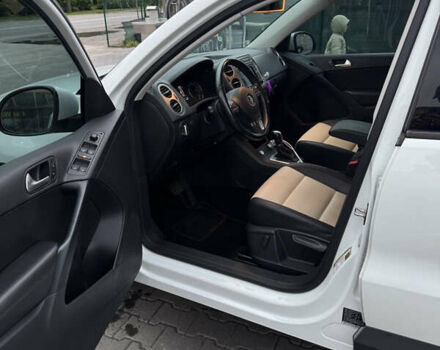 Білий Фольксваген Тігуан, об'ємом двигуна 1.98 л та пробігом 90 тис. км за 16500 $, фото 11 на Automoto.ua