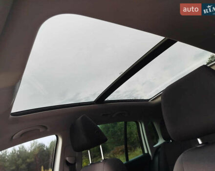 Білий Фольксваген Тігуан, об'ємом двигуна 2 л та пробігом 140 тис. км за 12300 $, фото 5 на Automoto.ua